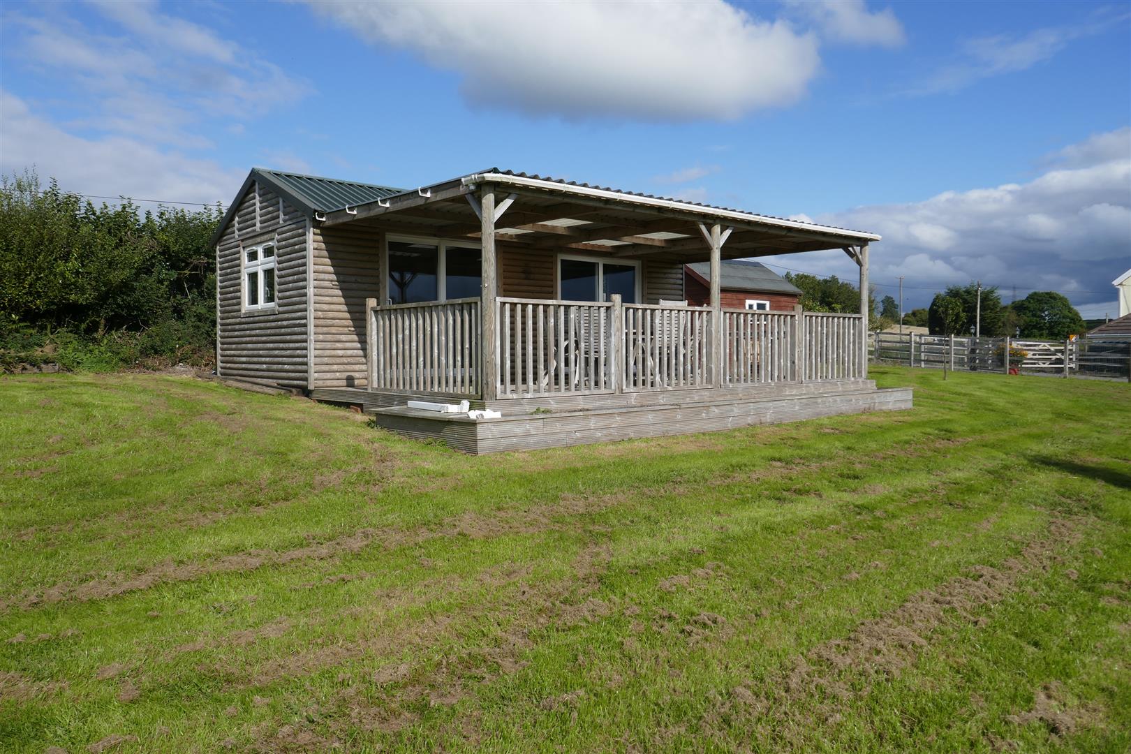 SUMMER HOUSE